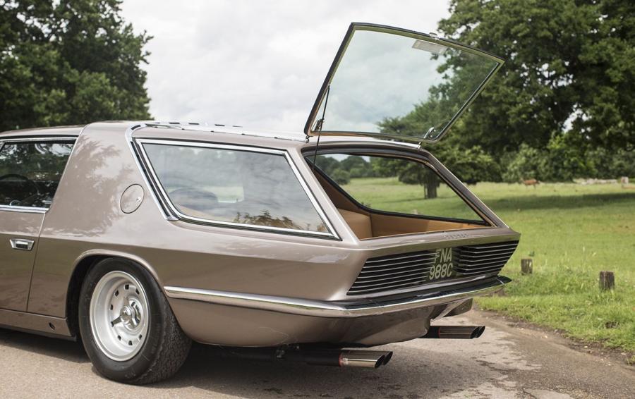 Детали экстерьера Ferrari 330 GT Shooting Brake (7963) 1968 года  (фото 13 из 53)